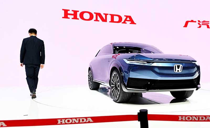 Электромобиль Honda на автосалоне в Пекине. Компания стремится достичь углеродной нейтральности к 2050 году.