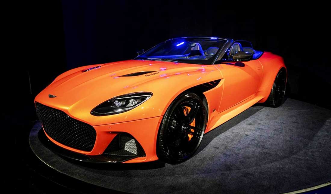 Спортивный автомобиль DBS Superleggera Volante от Aston Martin. Ранее в этом (2020) году компанию спас от банкротства канадский миллиардер Лоуренс Стролл.